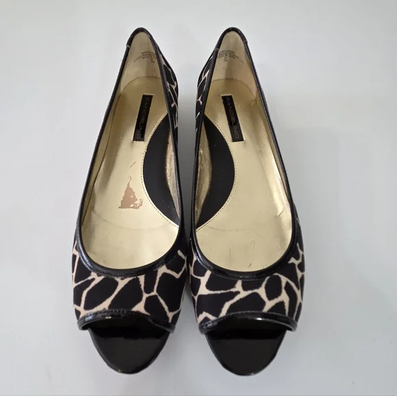 Bandalino Giraffe Print Peep-Toe Flats - Picture 2 of 11
